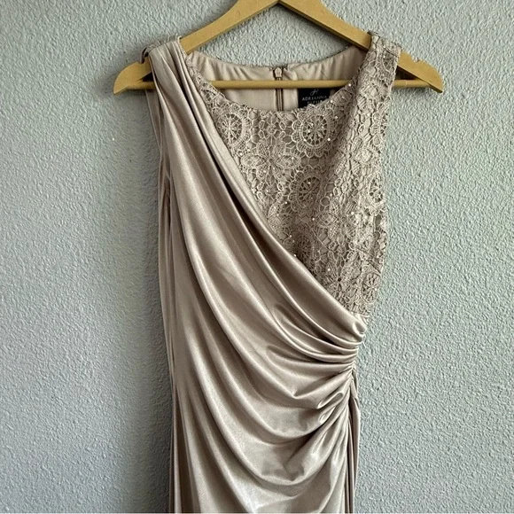 Adrianna Papell Gown Size 12 EUC - Picture 3 of 8